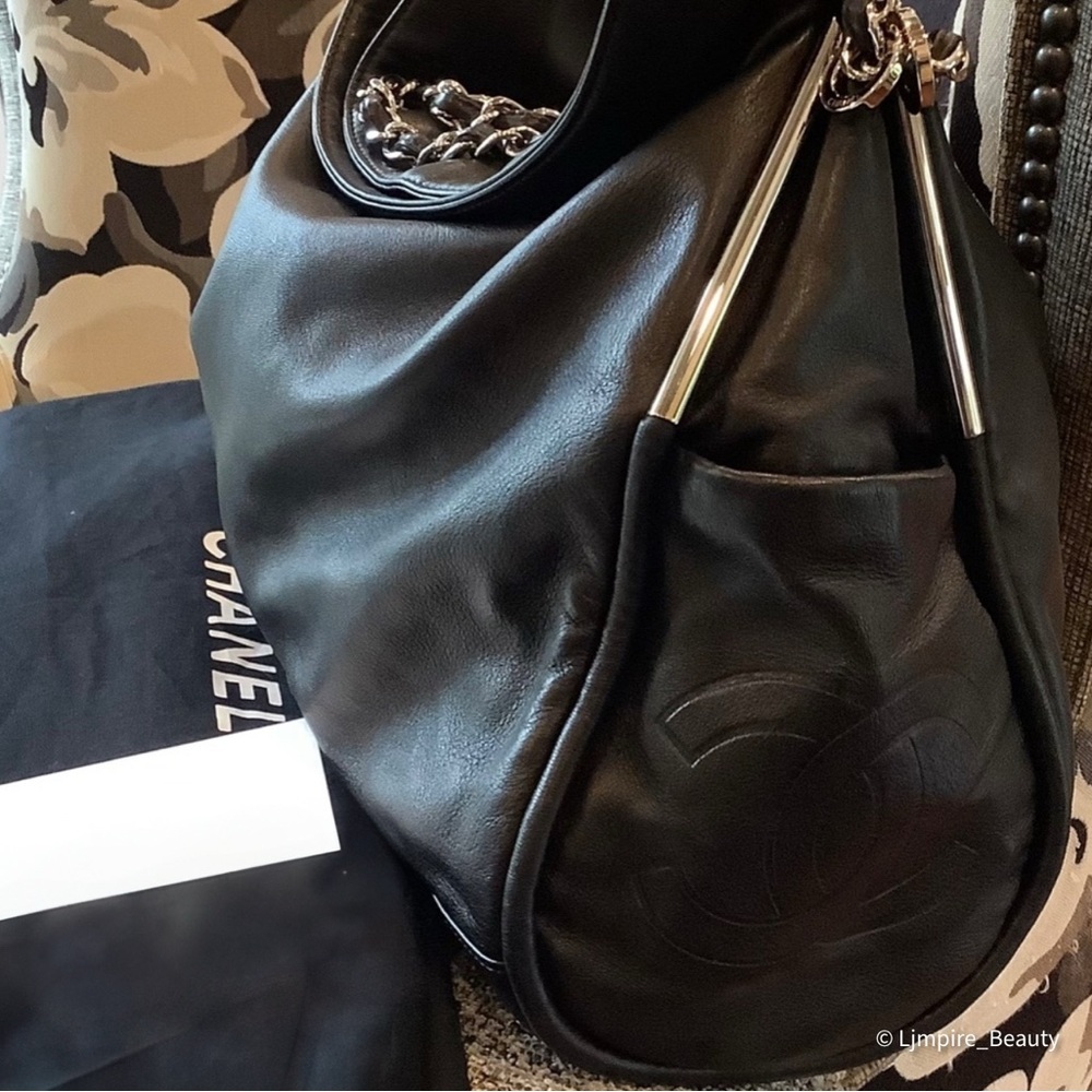 CHANEL Women's Large Ultimate Hobo Soft Black Lamb’s Skin w/ Silver Accents EUC - Picture 12 of 15